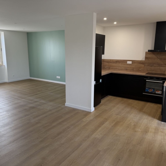 Appartement REALMONT (81120) 96.00m2 875 € 