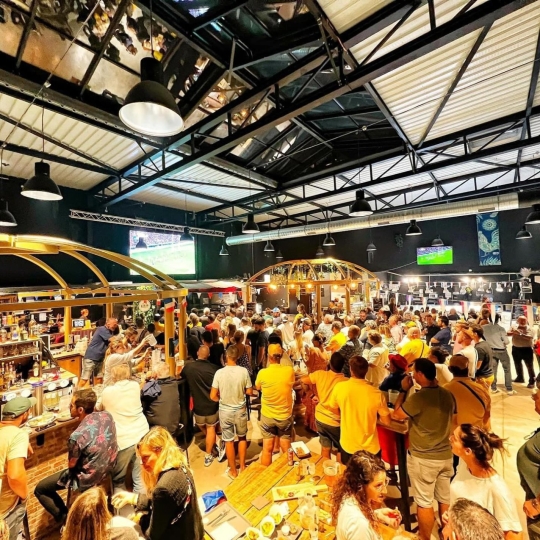 Activité commerciale BAGNOLS-SUR-CEZE (30200) m2  - 215 000 € 