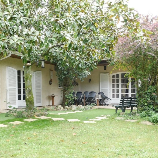 Maison CUDOS (33430) 190.00m2  - 322 000 € 