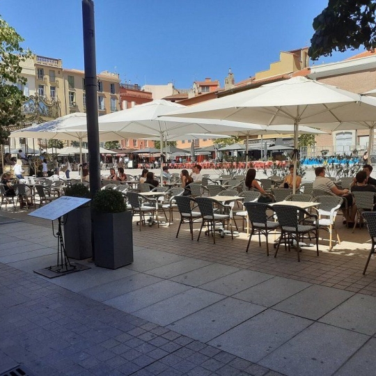 Local / Bureau PERPIGNAN (66000) 300.00m2 450 000 € 