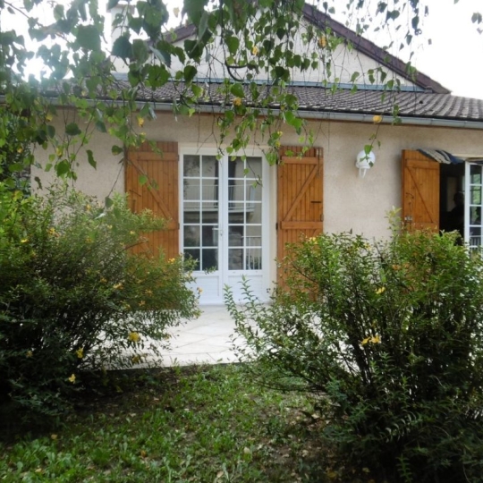 Réseau Immo-diffusion : Maison CAPOULET-ET-JUNAC (09400) 98.00m2  690 € 