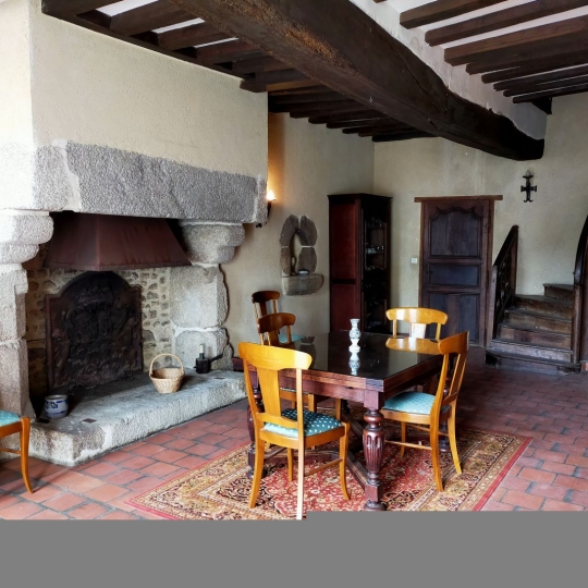 Maison de village COURCITE (53700) 200.00m2  - 122 000 € 