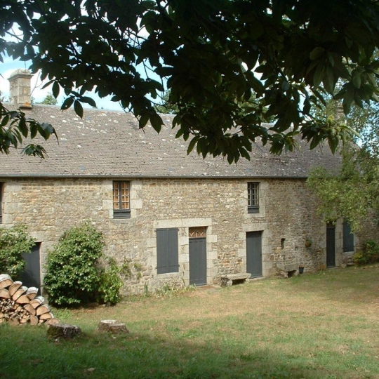 Maison / Villa PRE-EN-PAIL-SAINT-SAMSON (53140) 230.00m2 167 500 € 