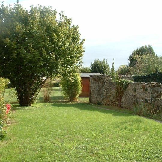 Maison / Villa SAINT-AUBIN-DE-LOCQUENAY (72130) 40.00m2 54 800 € 