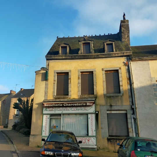 Maison / Villa VILLAINES-LA-JUHEL (53700) 180.00m2 90 500 € 