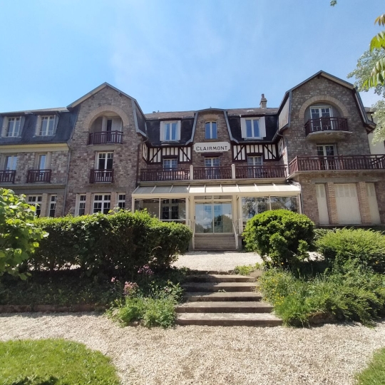 Domaines / Propriétés BAGNOLES-DE-L'ORNE (61140) 900.00m2 878 800 € 