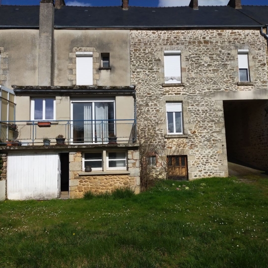 Réseau Immo-diffusion : Maison de ville VILLAINES-LA-JUHEL (53700) 165.00m2  90 500 € 