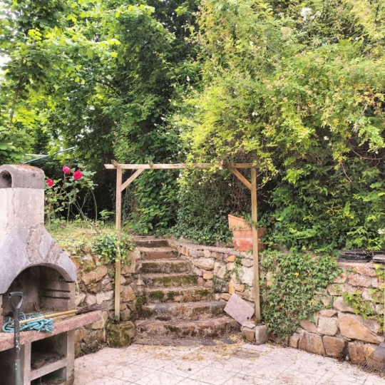 Maison / Villa SAINT-AUBIN-DU-DESERT (53700) 90.00m2 65 000 € 