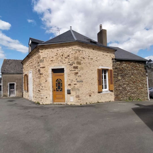 Maison / Villa MONT-SAINT-JEAN (72140) 105.00m2 90 500 € 