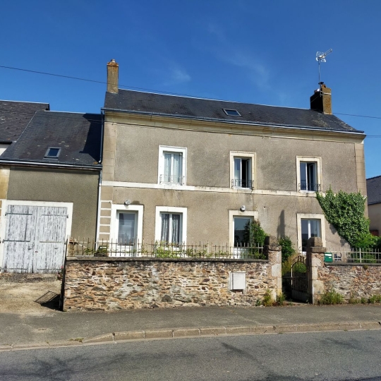 Maison / Villa SILLE-LE-GUILLAUME (72140) 217.00m2 142 000 € 