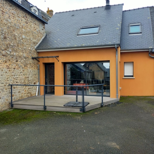 Maison de ville VILLAINES-LA-JUHEL (53700) 146.00m2 - 127 000 € 
