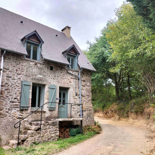Réseau Immo-diffusion : Maison LA CHAPELLE-AU-RIBOUL (53440) 129.00m2  75 000 € 