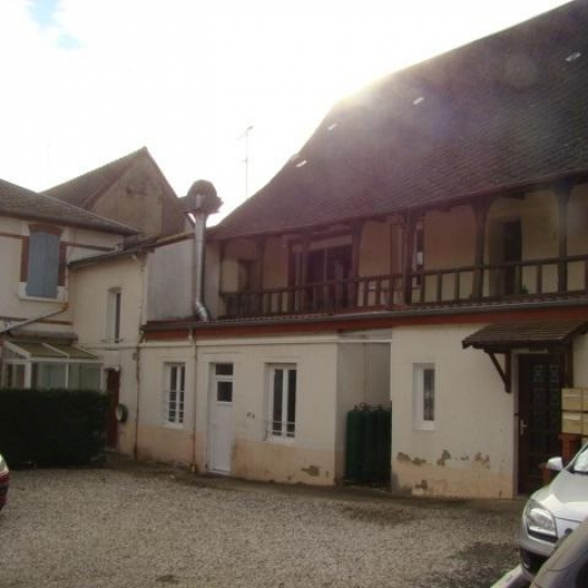 Immeuble BOURBON-LANCY (71140) 500.00m2 420 000 € 