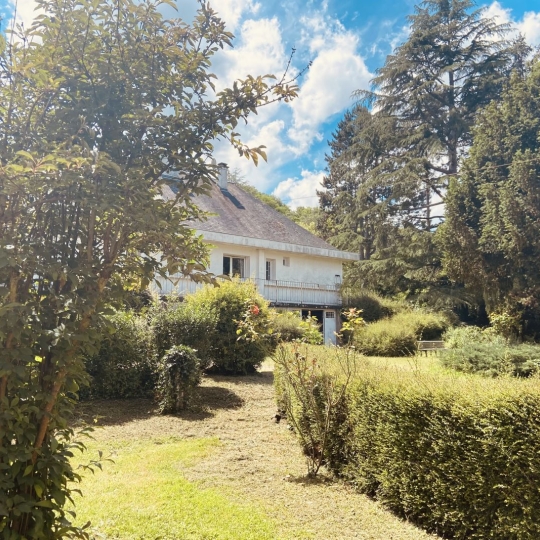 Maison VENDOME (41100) 200.00m2  - 346 500 € 