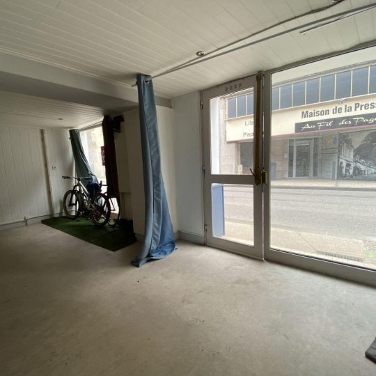 Local / Bureau SAINT-LAURENT-DU-PONT (38380) 32.00m2 49 000 € 