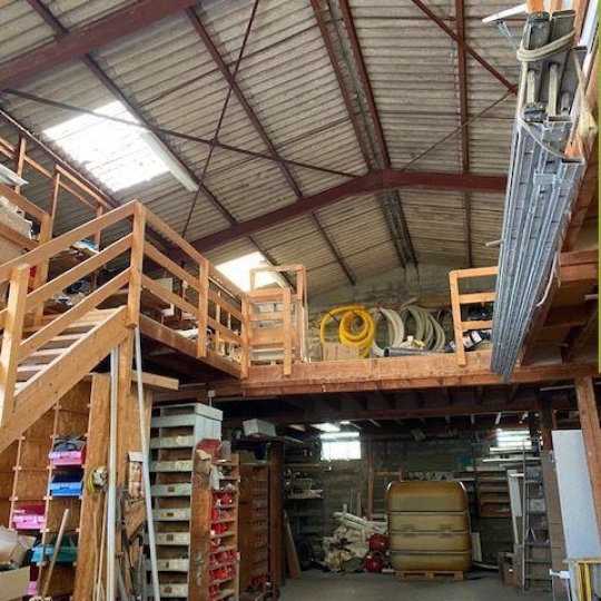 Immeuble PENOL (38260) 429.00m2 138 000 € 