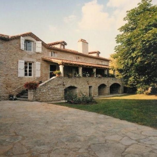 Réseau Immo-diffusion : Maison CAHORS (46000) 310.00m2  560 000 € 