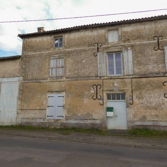 Maison / Villa SAUZE-VAUSSAIS (79190) 205.00m2 109 000 € 