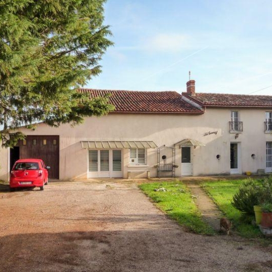 Maison / Villa RUFFEC (16700) 166.00m2 144 850 € 