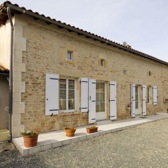 Maison CHEF-BOUTONNE (79110) 150.00m2  - 176 550 € 