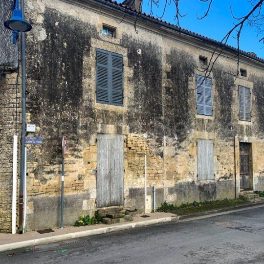 Maison BRIOUX-SUR-BOUTONNE (79170) 200.00m2  - 77 480 € 