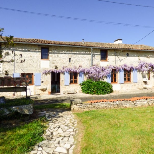 Maison / Villa VILLEFAGNAN (16240) 190.00m2 150 000 € 