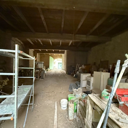 Autre POUZOLS-MINERVOIS (11120) 520.00m2 - 109 000 € 