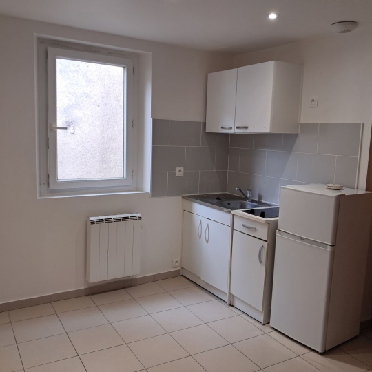 1 Pièce SENS (89100) 20.00m2 - 365 € 