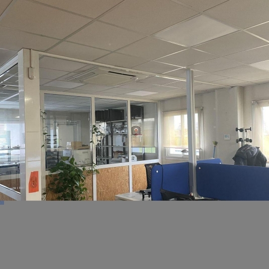 Réseau Immo-diffusion : Local commercial LA CHAPELLE-SAINT-LUC (10600) 1385.00m2  13 200 € 