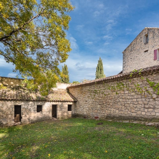 Réseau Immo-diffusion : Maison UZES (30700) 217.00m2  695 000 € 