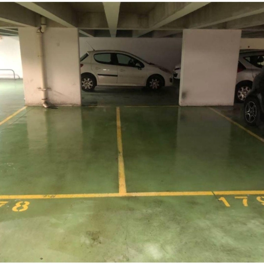 Parking PARIS (75011) 12.00m2  - 20 000 € 
