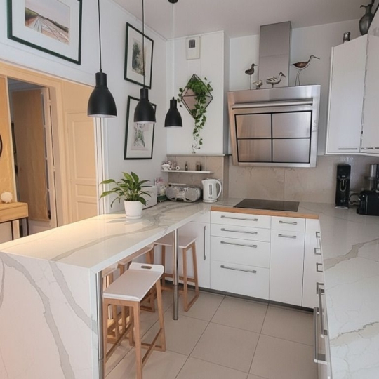 4 Pièces PARIS (75016) 116.00m2 - 1 200 000 € 