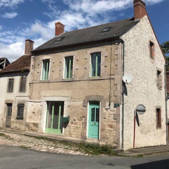 Maison de village SOUMANS (23600) 167.00m2  - 77 600 € 