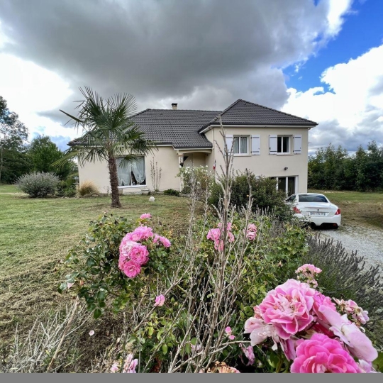 Maison BOUSSAC (23600) 160.00m2  - 235 000 € 