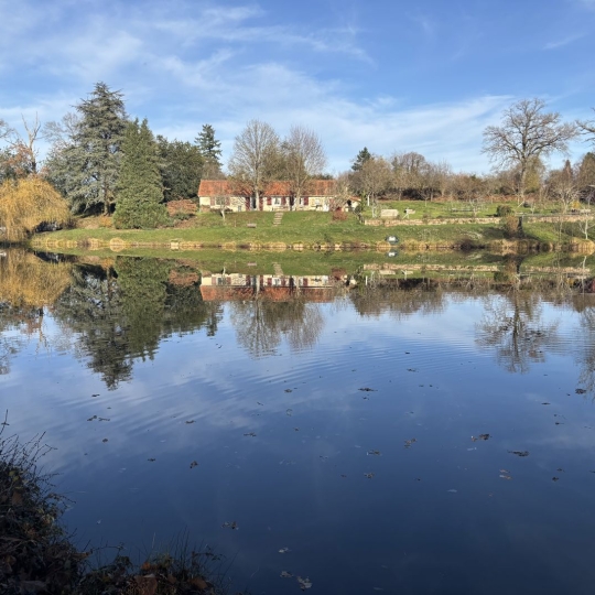 Maison / Villa BOUSSAC-BOURG (23600) 126.00m2 254 400 € 