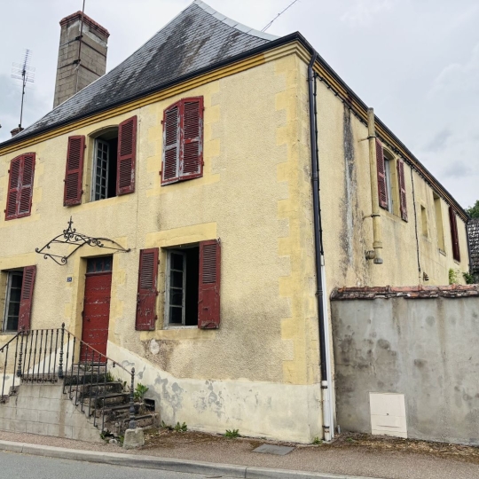 Maison de ville CLUGNAT (23270) 200.00m2 - 50 500 € 