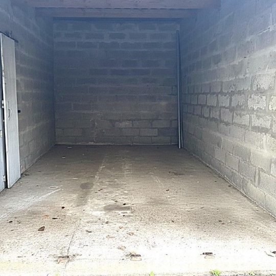 Garage LES SABLES-D'OLONNE (85180) 17.00m2 - 35 000 € 