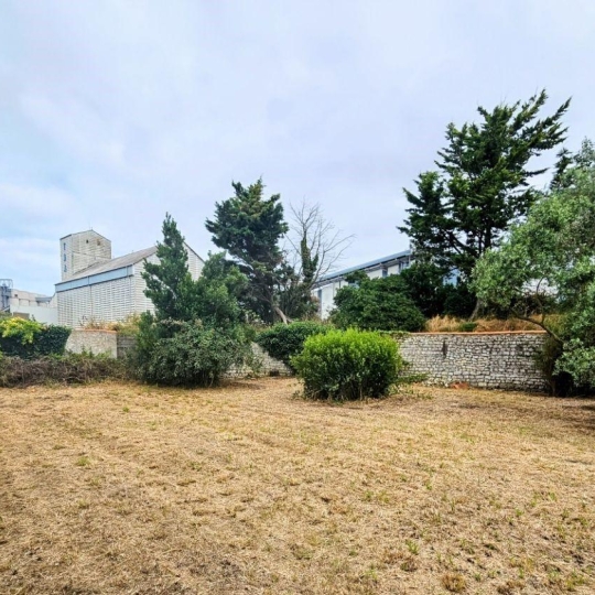 Terrain LA ROCHELLE (17000) m2 210 000 € 