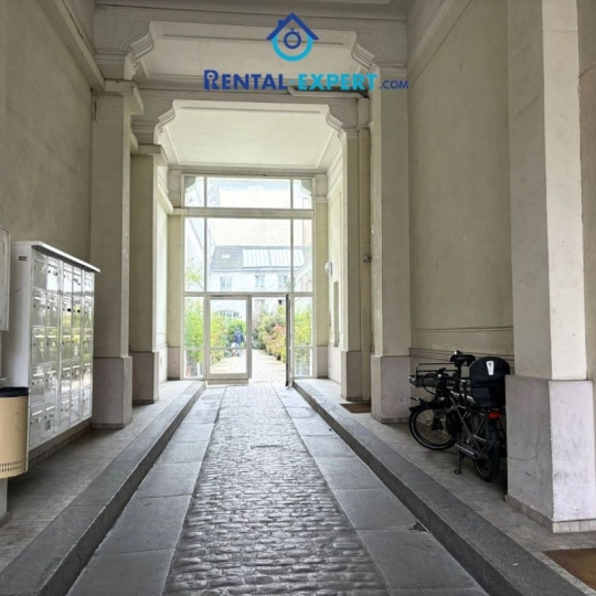 5 Pièces PARIS (75010) 103.00m2  - 910 000 € 