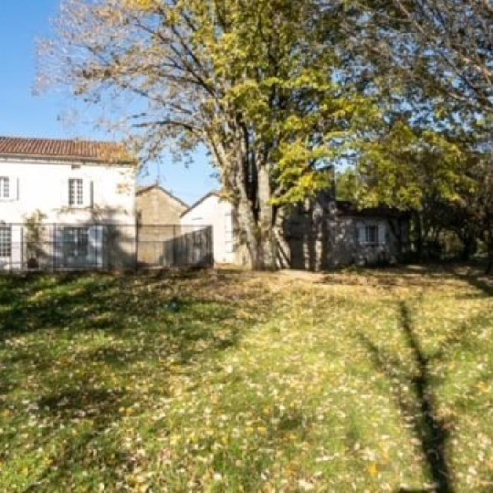 Maison / Villa MAREUIL (24340) 190.00m2 390 000 € 