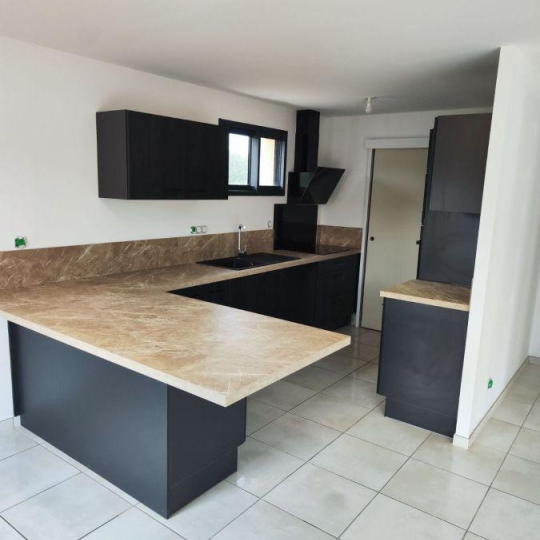 Maison / Villa BOURG-DE-PEAGE (26300) 60.00m2 233 200 € 