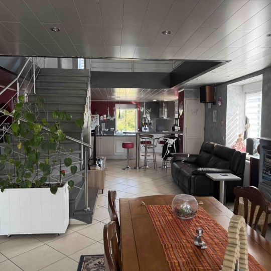 Réseau Immo-diffusion : Maison de village HOLVING (57510) 180.00m2  288 000 € 