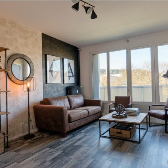 Réseau Immo-diffusion : 5 Pièces DIJON (21000) 78.00m2  135 000 € 