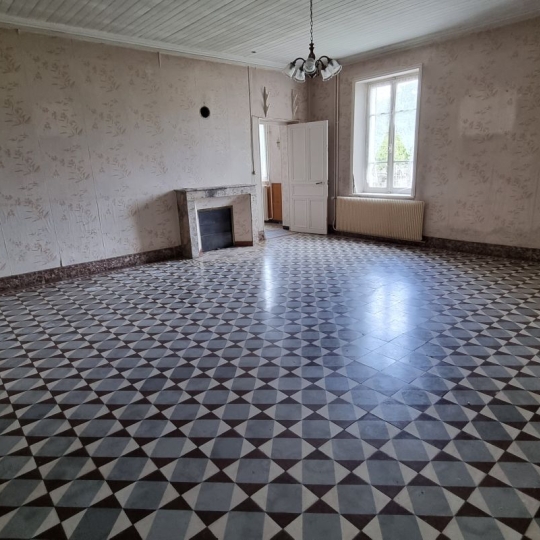 Maison de village CHALON-SUR-SAONE (71100) 117.00m2  - 165 000 € 