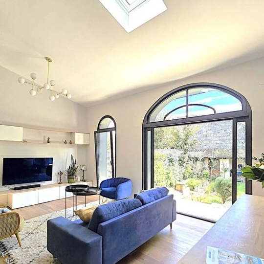 Maison / Villa CRISSEY (71530) 180.00m2 350 000 € 