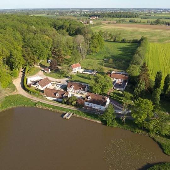 Maison / Villa MANOU (28240) 540.00m2 978 500 € 