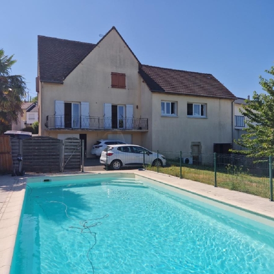 Maison / Villa NOGENT-LE-ROTROU (28400) 323.00m2 294 000 € 