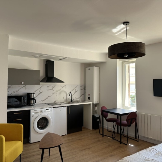 Réseau Immo-diffusion : Studio SAINT-ETIENNE (42100) 27.00m2  500 € 