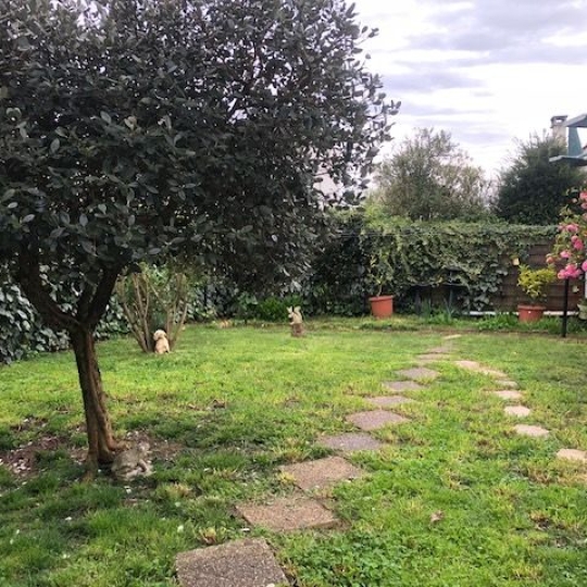 Maison / Villa AMBES (33810) 105.00m2 233 200 € 