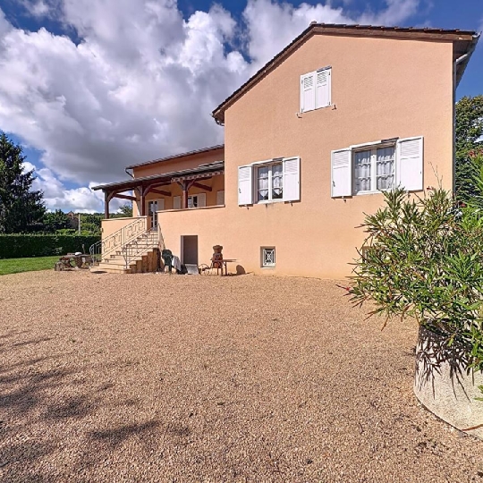 Maison / Villa IGE (71960) 212.00m2 367 500 € 